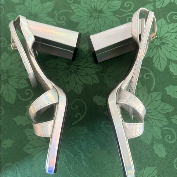 Fioni Heels Size 8.5 EUC - Picture 5 of 7